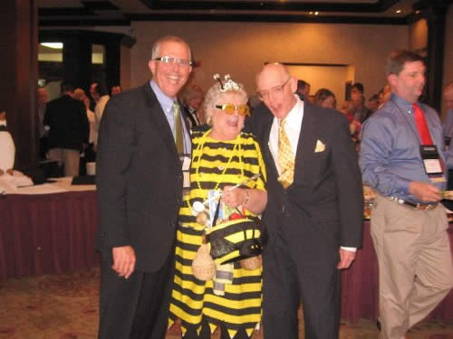 Dave Webb - Apiary owner, Carol Stricker - Queen Bee, Steve Proffitt - Victim Dave Webb - Apiary owner, Carol Stricker - Queen Bee, Steve Proffitt - Victim