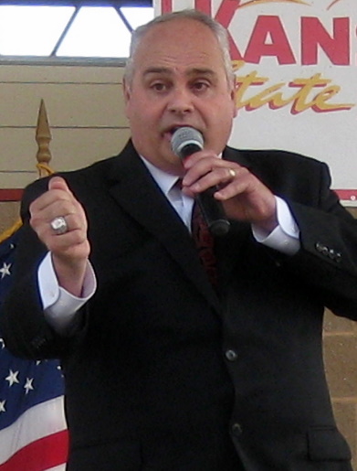 2011 KAA Auctioneer Champion Shawn Terrel 2011 KAA Auctioneer Champion Shawn Terrel