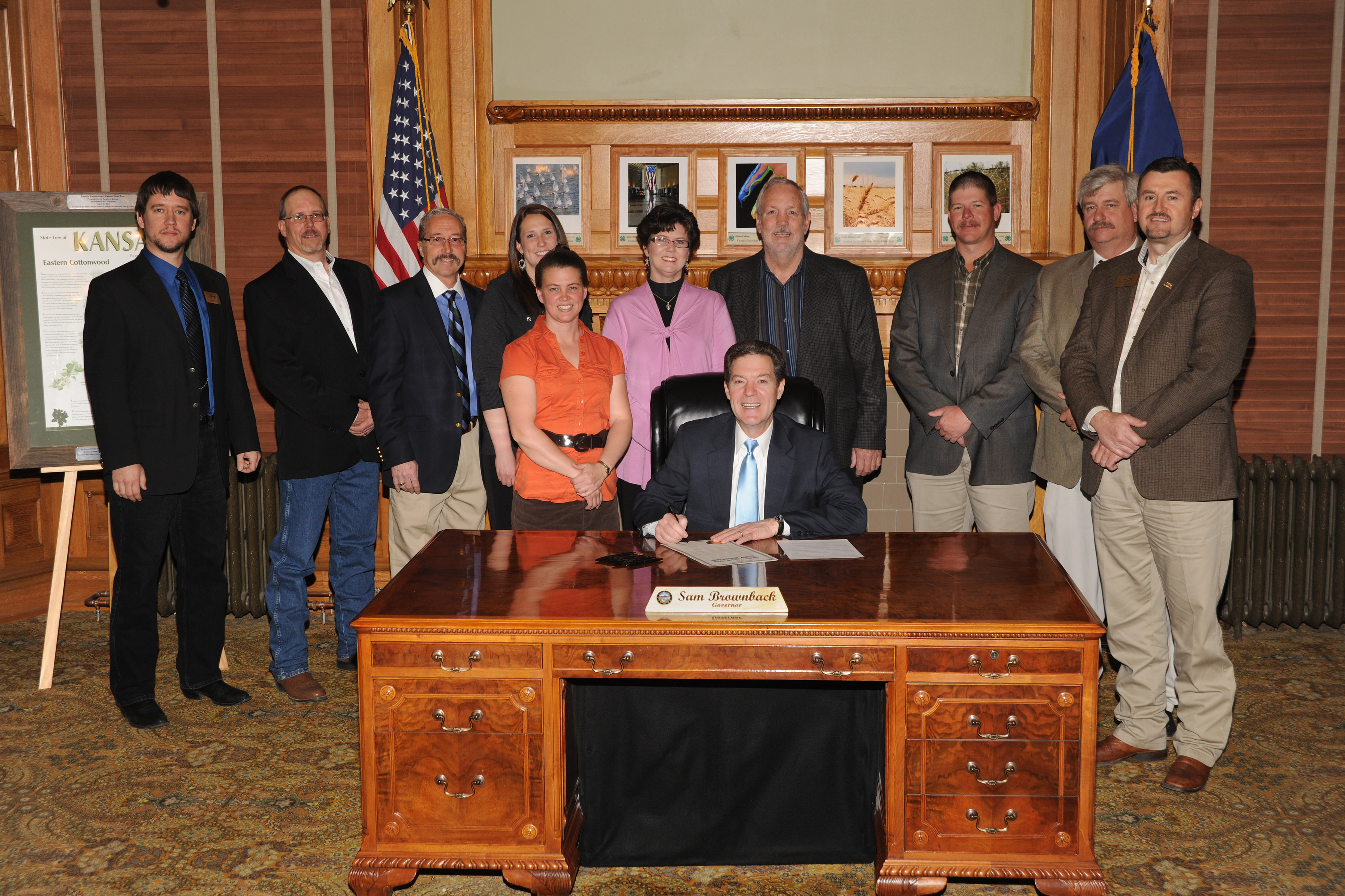KAA Board of Directors and KAAA Board President meet with Governor Brownback KAA Board of Directors and KAAA Board President meet with Governor Brownback