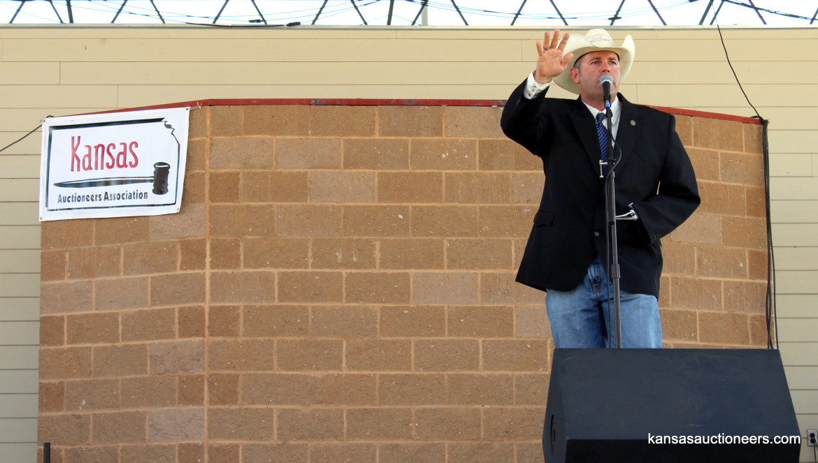 Ross Daniels competing in the 2015 Kansas Auctioneer finals. Ross Daniels competing in the 2015 Kansas Auctioneer finals.