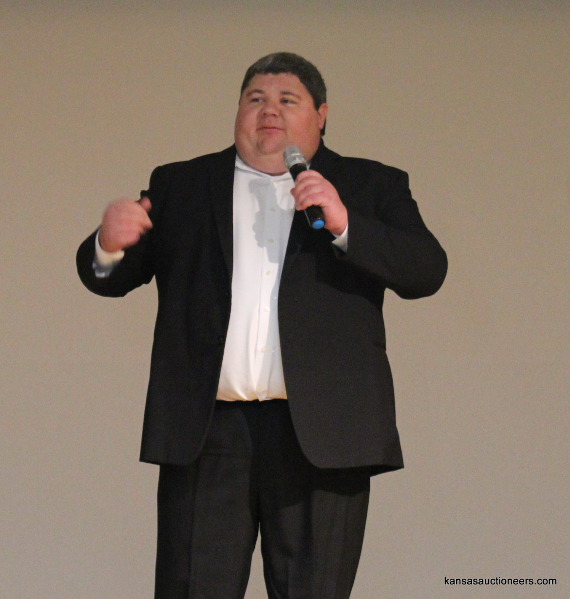 Luke Hansen competing in the 2016 Kansas Auctioneer Preliminaries. Luke Hansen competing in the 2016 Kansas Auctioneer Preliminaries.