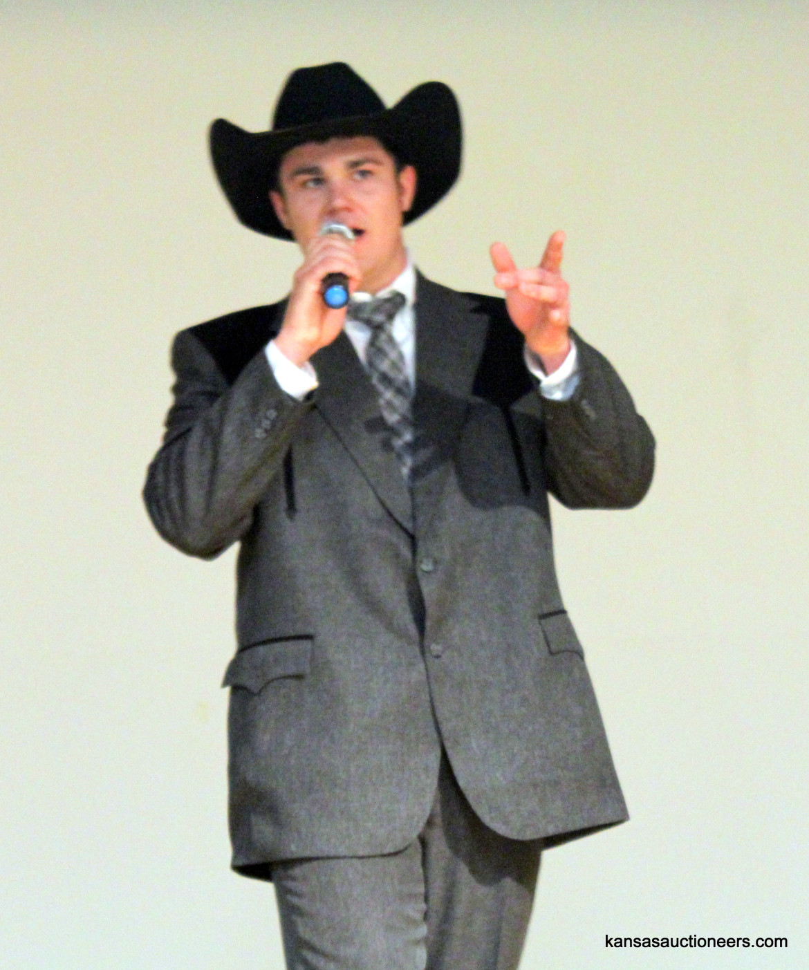 Jase Hubert competing in the 2016 Kansas Auctioneer Preliminaries. Jase Hubert competing in the 2016 Kansas Auctioneer Preliminaries.